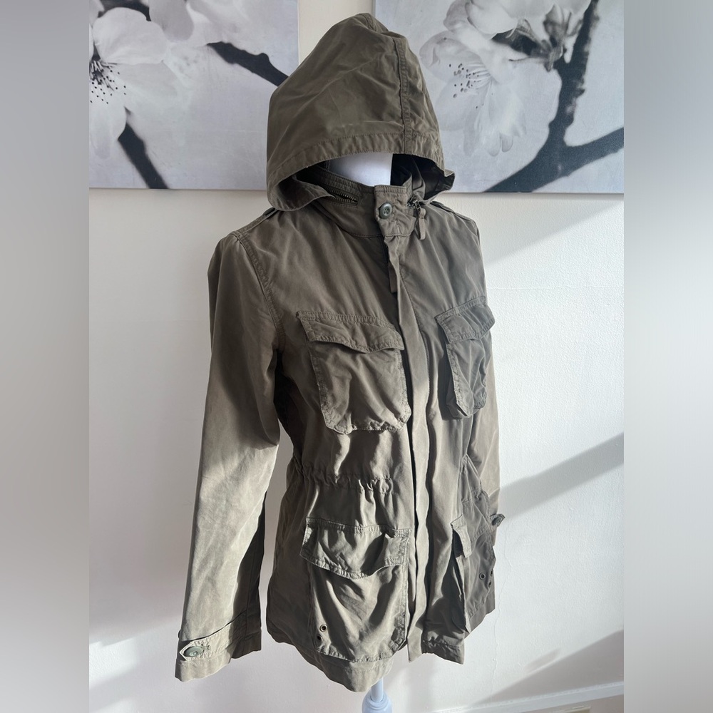 H&M Divided Olive Green Jacket with collapsible zipper hood